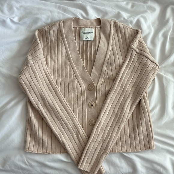 Abercrombie & Fitch Tops - Abercrombie Soft A&F Cardigan
